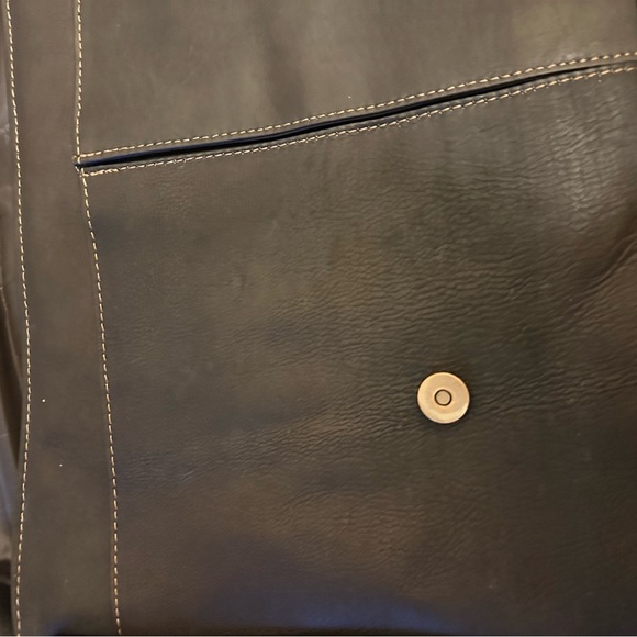 (NWT) Kenneth Cole Reaction Messenger bag - Picture 6 of 7